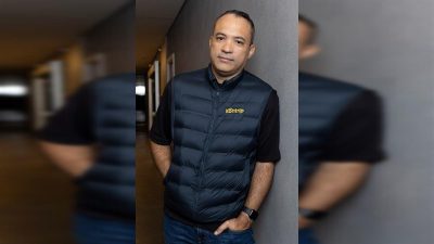 Kontrip integra Claude para reservas de voos em IA